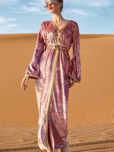 Caftan algérien mariage en velours "Rose des Sables
