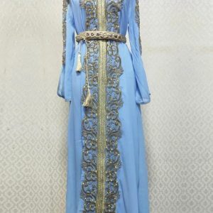 Caftan femme en teintes azur et design raffiné