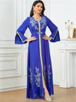 Caftan bleu royal aux détails luxueux