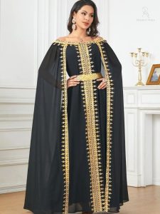 Vêtement traditionnel chic en tissu noir, style prestigieux