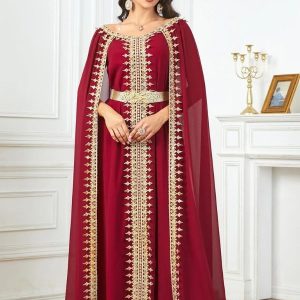 Robe caftan en rouge rubis, style chic et sophistiqué