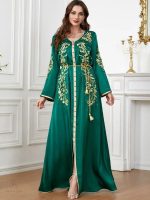 Variété de caftan vert émeraude, style chic et sophistiqué