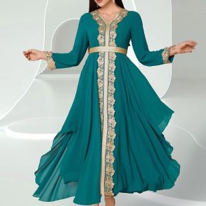 Caftan de mariage bleu, style majestueux et raffiné
