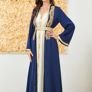Caftan Bleu Majesté avec broderies raffinées