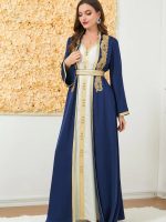 Caftan mariage avec nuances de bleu profond