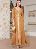 Caftan mariage or avec motifs raffinés