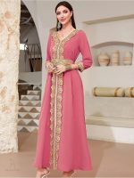 Caftan mariage en teinte rose antique, style chic