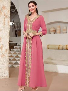 Caftan mariage en teinte rose antique, style chic