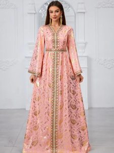 Caftan mariage en velours, couleur rose royal
