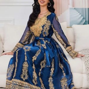 Caftan Saphir, style chic pour célébrations nuptiales