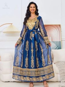 Mariage : Caftan Saphir, design traditionnel et moderne