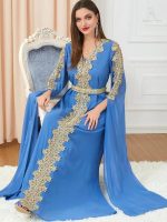 Caftan bleu saphir traditionnel, style marocain