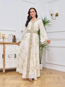Style marocain avec le caftan Éclat d'Ivoire