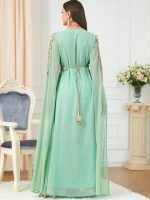Caftan Émeraude, un choix de mode chic et intemporel