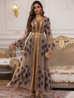Vêtement marocain en tissu léger, style caftan