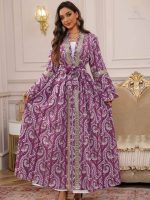 Caftan marocain Figuier Royal en tissu élégant