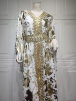 Caftan marocain, silhouette fluide et chic