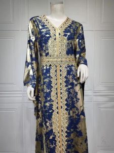 Caftan Assala royal avec finitions de luxe et design sophistiqué
