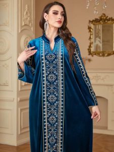Vêtement de mariage marocain en bleu