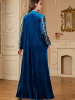 Caftan bleu impérial pour célébrations festives