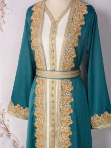 Vêtement traditionnel marocain émeraude