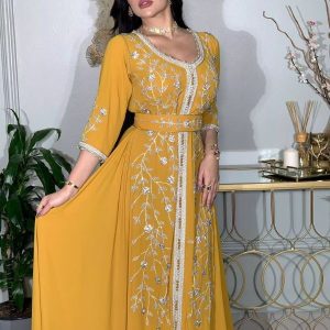 Caftan marocain "Fleur du Golfe" pour mariage élégant