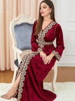 Caftan marocain avec broderies raffinées