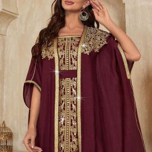 Caftan mariage bordeaux élégant et raffiné