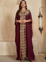 Caftan bordeaux traditionnel pour événements spéciaux