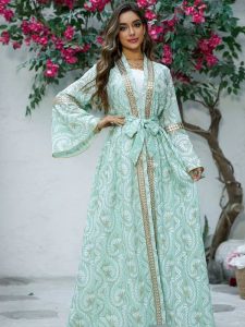 Vêtement culturel marocain, parfait pour les occasions spéciales