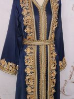 Robe traditionnelle marocaine moderne en bleu