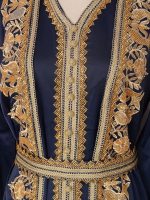 Caftan bleu royal, style contemporain marocain
