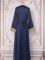 Vêtement marocain chic, caftan bleu sultan