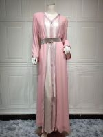 Caftan marocain rose nacarat élégant pour occasions spéciales