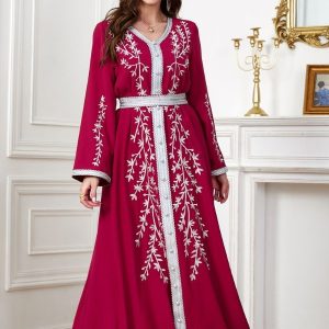 Caftan élégant en rouge vif, style marocain