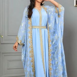 Caftan marocain en tissu riche et coloré