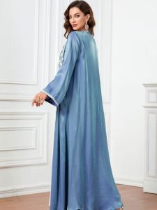 Vêtement marocain Samira, parfait pour les occasions spéciales