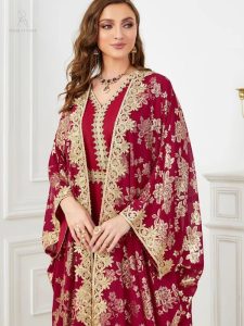 Caftan marocain élégant avec motifs raffinés