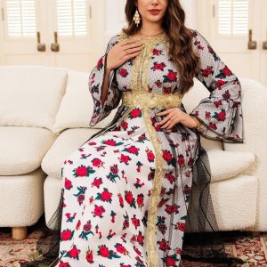 Caftan chic aux motifs inspirés des dunes