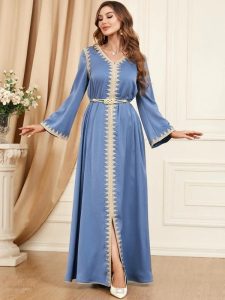 Mode féminine : caftan Azur Céleste, style traditionnel