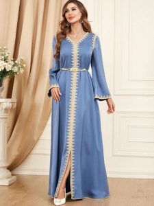 Caftan femme avec motif azur, allure raffinée
