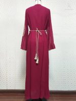 Vêtement traditionnel moderne, caftan femme rubis