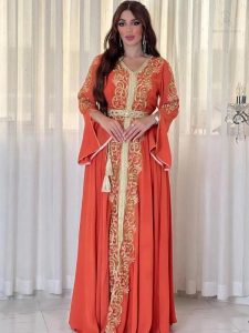 Caftan Soleil d'Ambre pour femme, élégant et raffiné