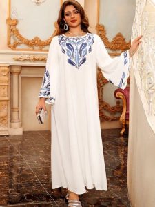 Djellaba blanche femme marocaine à col rond