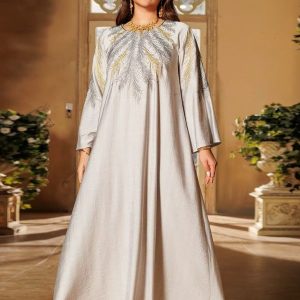 Djellaba ivoire nacré élégante pour un style raffiné