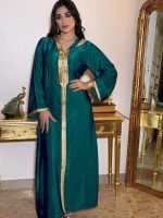 Djellaba féminine Émeraude, coupe moderne et design raffiné
