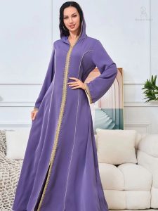 Djellaba élégante en teinte lavande pour femme