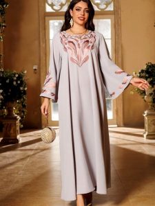 Djellaba grise femme marocaine à col rond