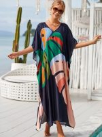 Djellaba Lilia avec motifs floraux et coupe ample