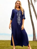 Djellaba bleue Amina, élégante et traditionnelle